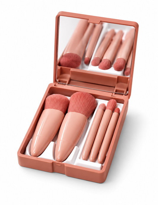 Brochas de maquillaje con estuche y espejo